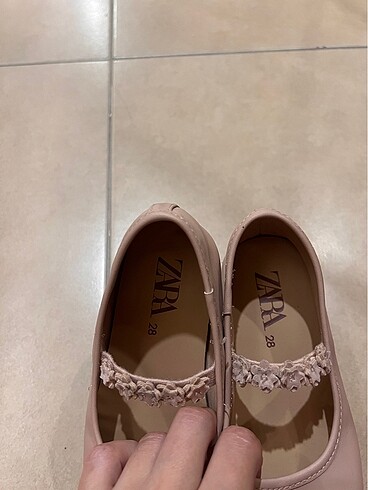 Zara 28 numara