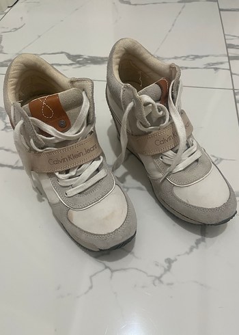 calvin-klein 39