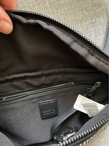Beden Bershka çapraz çanta