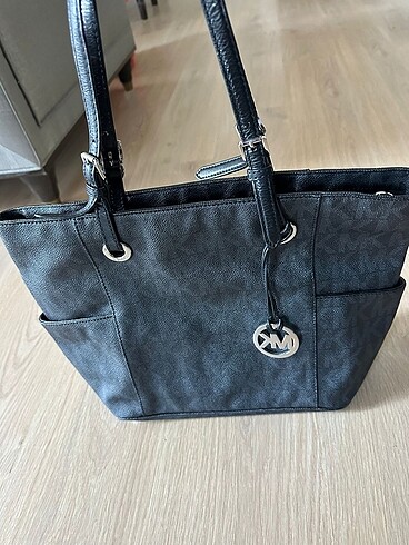 Micheal kors kol çantası