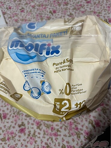 2 Beden: 3-6 kg Beden Molfix 2 numara pure&soft ve 2 paket 3 numara