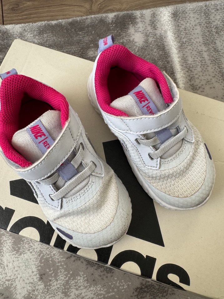 Kız Çocuk Beyaz Gri Nike Sneakers - Görsel 2