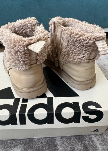 Bej Kürklü Kız Botu - Görsel 6