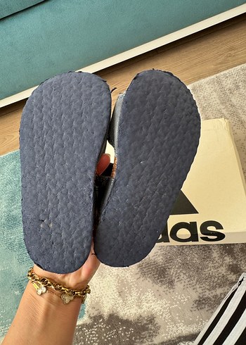 Erkek Çocuk Kahverengi Tokalı Terlik - Görsel 3