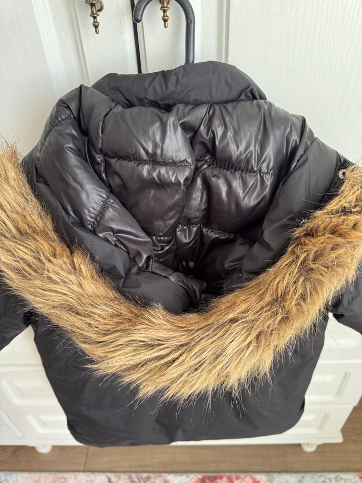 Erkek Çocuk Gri Kürklü Mont - Görsel 4