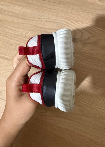 24 Beden kırmızı Renk Kızaklı Renkli Erkek Çocuk Spor Ayakkabı