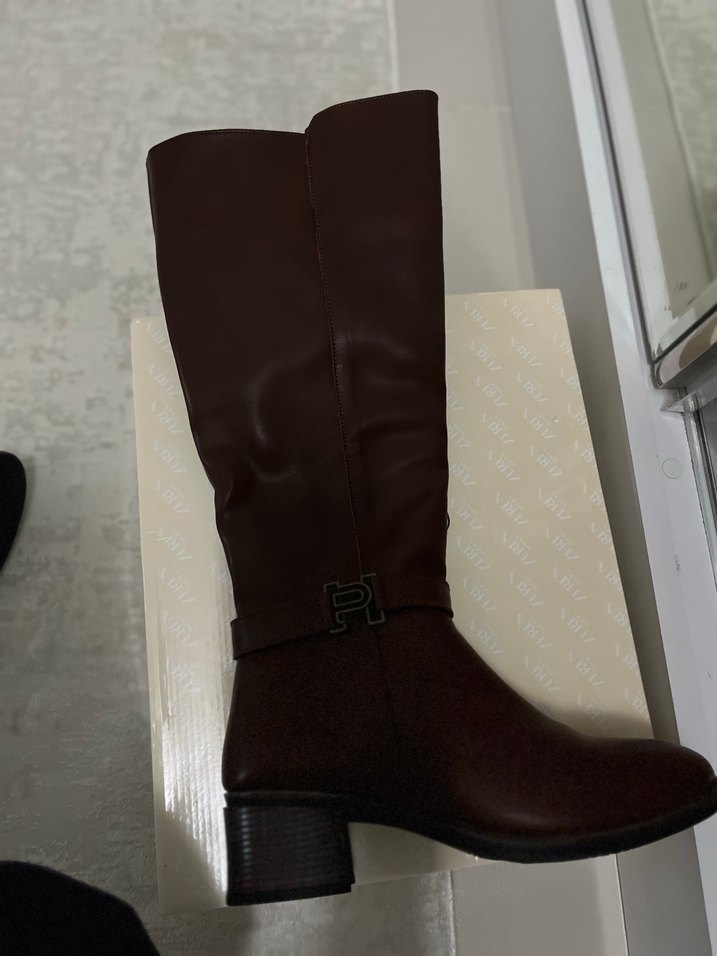 Kadın Kahverengi Deri Tokalı Diz Boyu Bot - Görsel 2