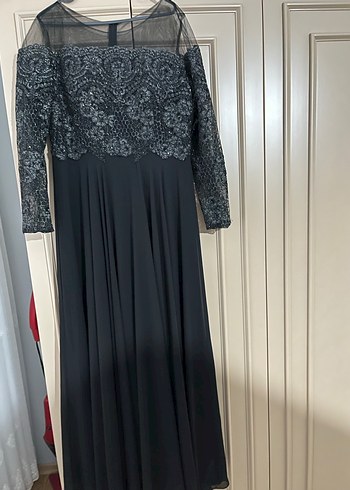 Uzun Siyah Gotik Kadın Abiye Elbise - Görsel 4