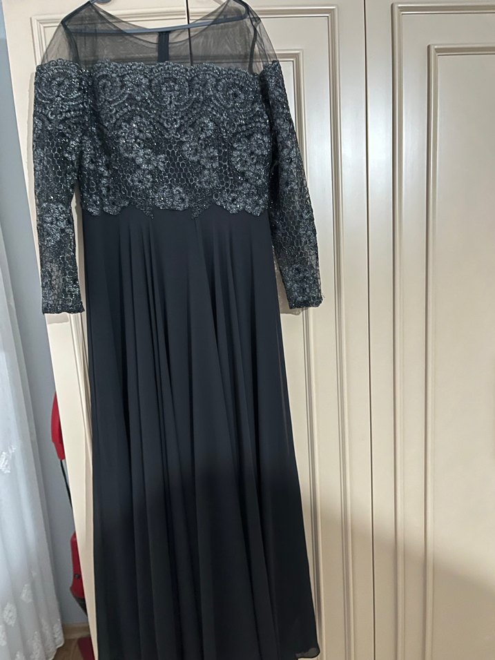 Uzun Siyah Gotik Kadın Abiye Elbise - Görsel 4