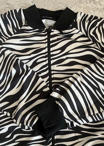 Zebra Desenli Kadın eşofman üstü - Görsel 2