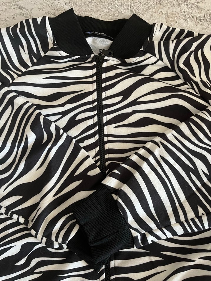 Zebra Desenli Kadın eşofman üstü - Görsel 2