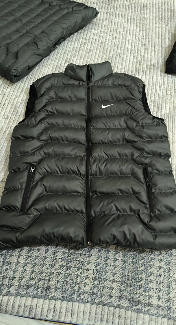 Nike koyu gri Kapitone Yelek - Görsel 5