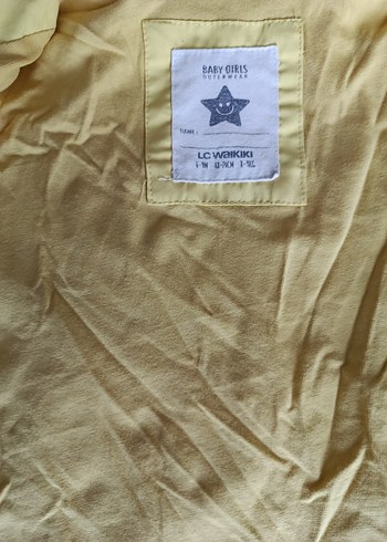 Kız Çocuk Kapüşonlu Sarı Yağmurluk - Görsel 3