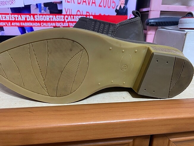 LC Waikiki LC Waikiki markalı süet ayakkabı