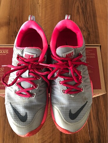Nike 38 numara koşu ayakkabısı