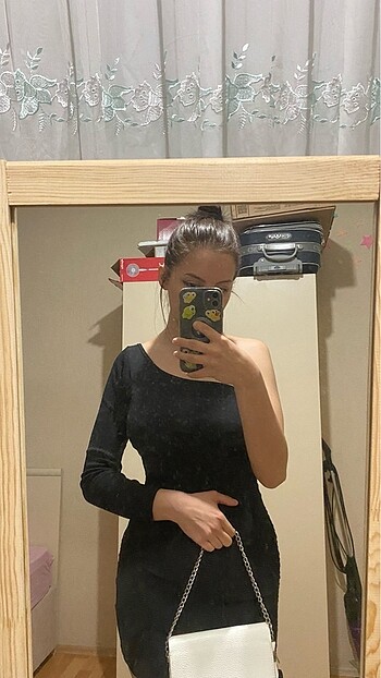Diğer Tek omuz siyah fitilli büzgülü kısa elbise