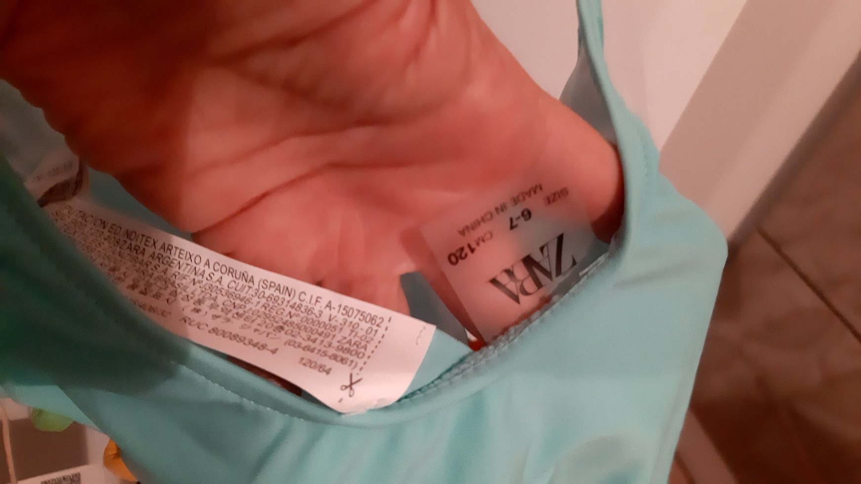 zara marka 6-7 yas Kız Çocuk Ananas Baskılı Mayo - Görsel 4