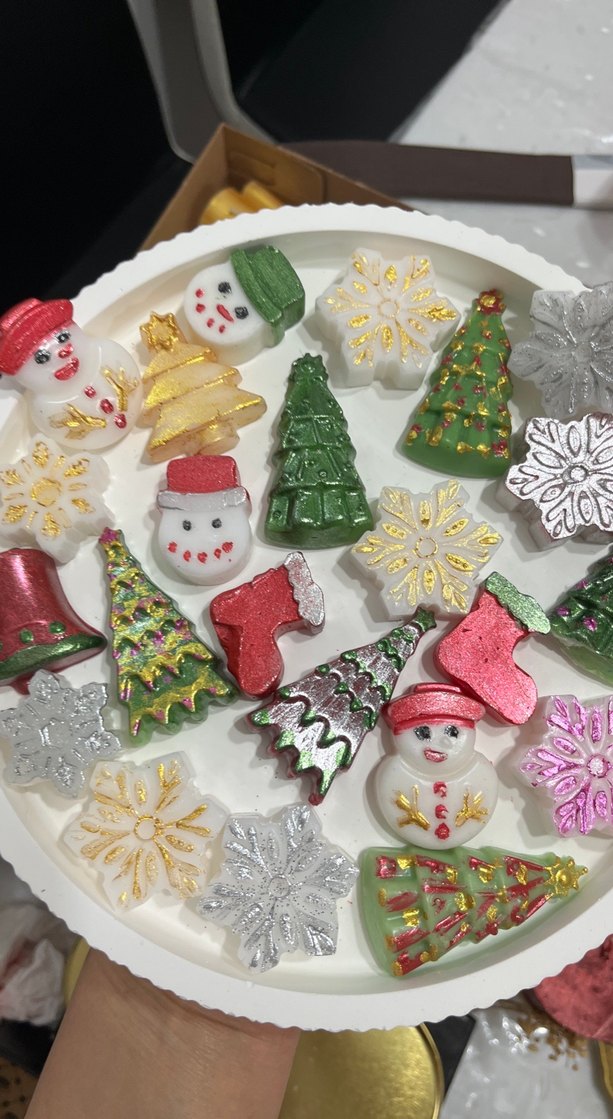 Renkli Yılbaşı Temalı Mum Seti - Görsel 3