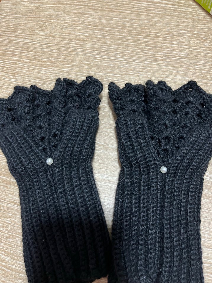 Siyah Örgü Gotik Kadın Eldiven - Görsel 5