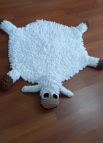Oyun halısı kuzu 