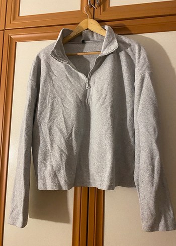 Gri Yarım Fermuarlı Yüksek Yakalı Sweatshirt