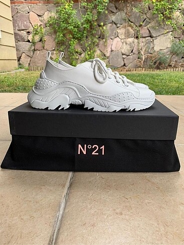 #NO21 #NUMEROVENTUNO #BEYAZ #SNEAKER
