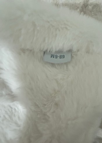 Kız Çocuk Beyaz Kapüşonlu Kürklü Pelerin - Görsel 3