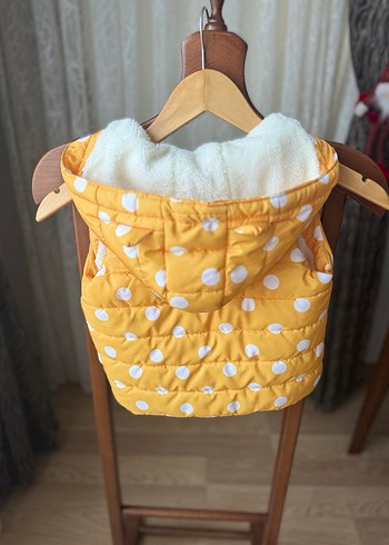 Sarı Puantiyeli Kız Çocuk Kapüşonlu Şişme Yelek - Görsel 3