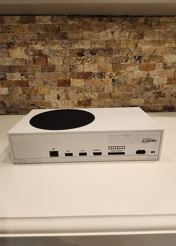 Beyaz Xbox Series S 500 Gb Oyun Konsolu ve Kumanda - Görsel 2