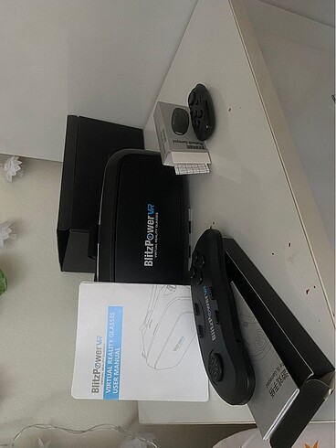 BlitzPower VR Gözlük + Bluetooth Kumanda Kutulu & Sorunsuz