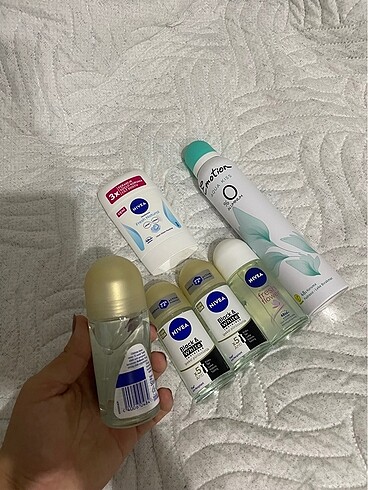  Beden Nivea Deodorant Rollon