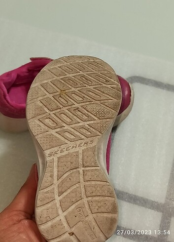 22 Beden Orijinal skechers ayakkabı