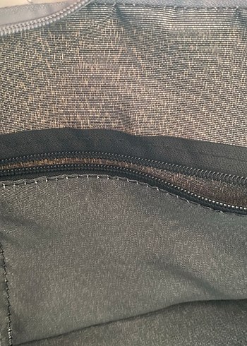 Gri Kadın Minimalist Fermuarlı Çanta - Görsel 3