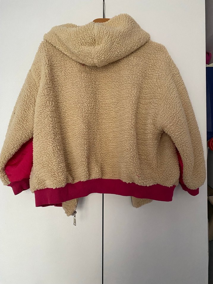 Kapüşonlu, peluş detaylı pembe kadın ceket - Görsel 2