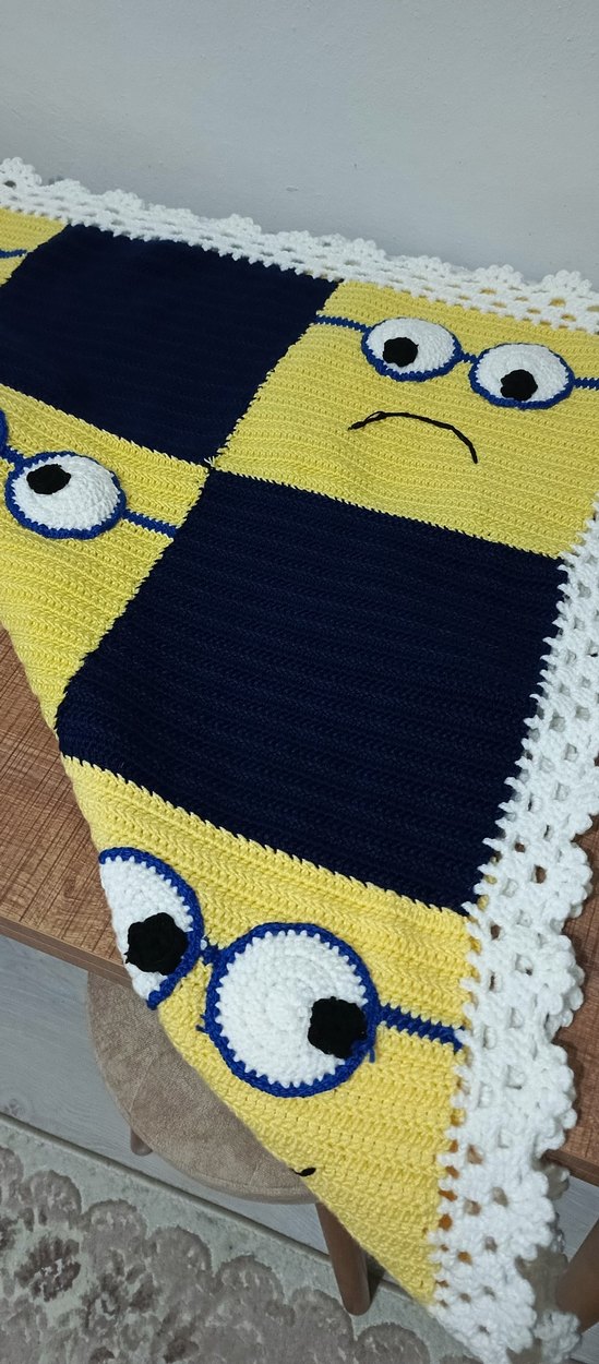 Nakışlı Çok Renkli Örgü Çocuk Battaniyesi - Görsel 3