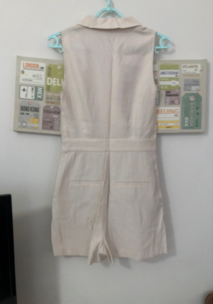 Bej Keten Düğmeli Kolsuz Tulum - Görsel 5