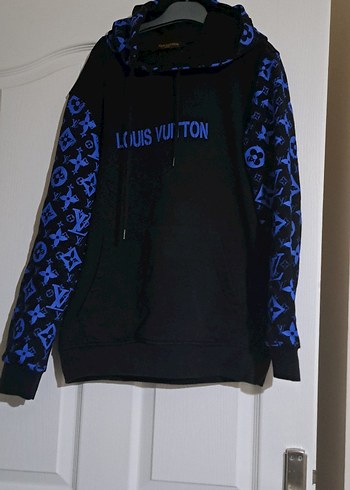 Louis Vuitton s