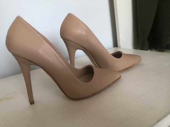 35 Beden ten rengi Renk Bej stiletto