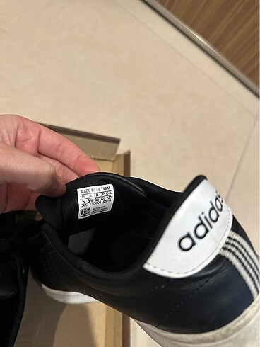 36 Beden siyah Renk Adidas orijinal spor ayakkabı