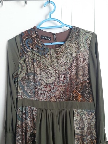 Armine Accort elbise