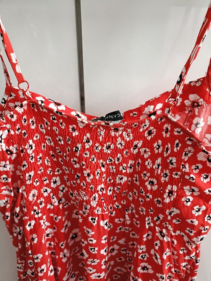 Kırmızı Çiçek Desenli Askılı Mini Elbise - Görsel 3