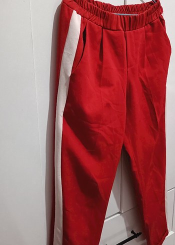 Kırmızı Rahat Kesim Kadın Midi Kumaş Pantolon - Görsel 2