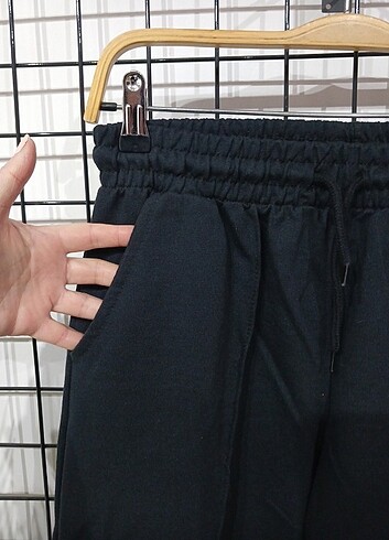 Diğer SIYAH BELI LASTIKLI PANTOLON EŞOFMAN 