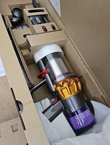 Dyson V15 süpürge