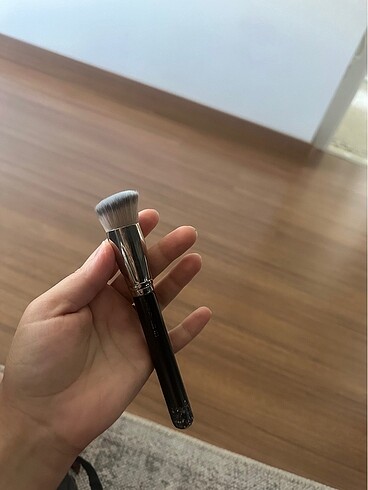  Beden Renk Mac fondöten fırçası (170)