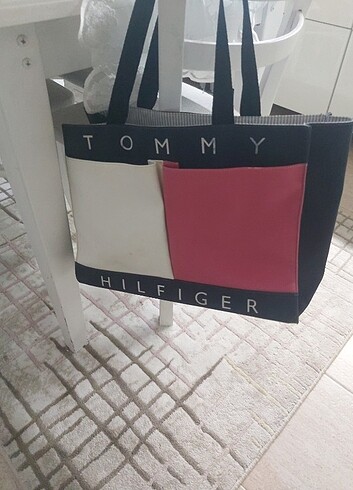 Orjinal tommy hilfiger canta