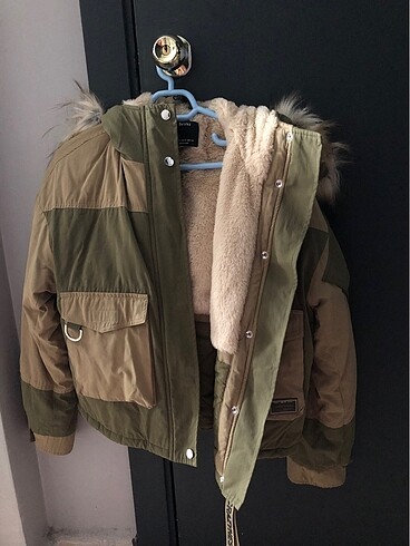 bershka mont