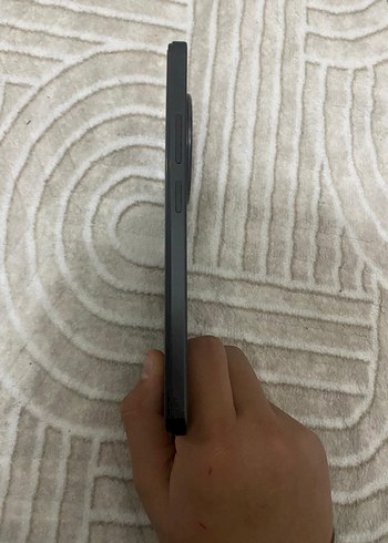 Gri Android Telefon, Koyu Ekran - Görsel 4