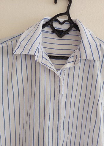 Beyaz Çizgili Kısa Kollu gömlek m-/ - Görsel 2