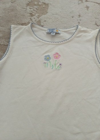 Kız Çocuk Nakışlı Beyaz Kolsuz Tişört - Görsel 2